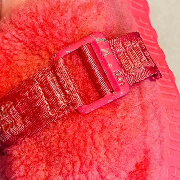UGG Fluffita Slides. Size 7.  Hot Pink. GUC! SOLD OUT ONLINE - Picture 9 of 12